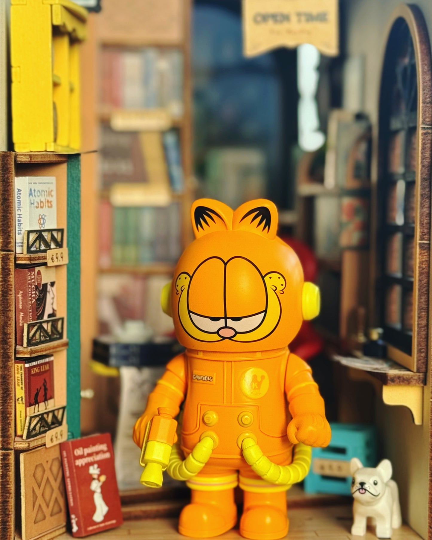 Mega Space Molly 100% Series 3 - Garfield