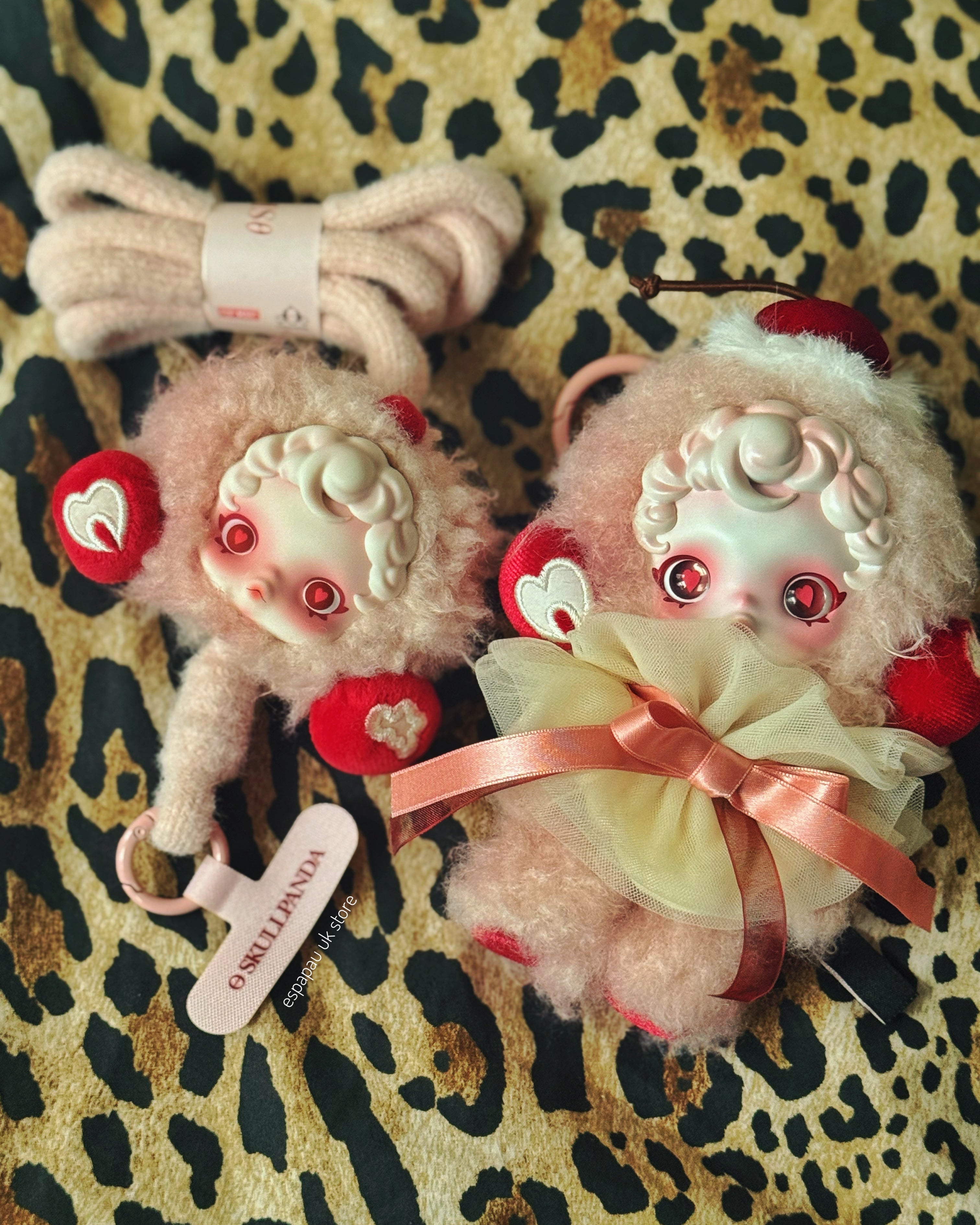 SKULLPANDA You Found Me! Series - Moldy Muffin & Phone Lanyard